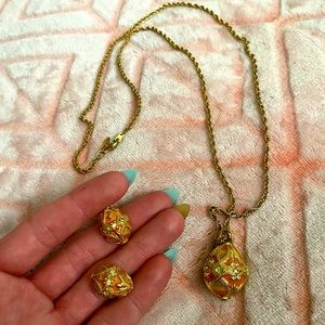 Joan rivers necklace & earring set